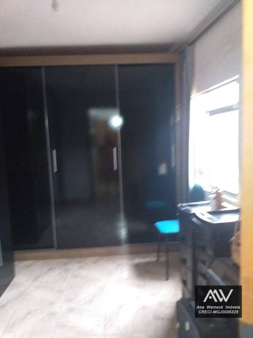 Casa de Condomínio à venda com 4 quartos, 327m² - Foto 32