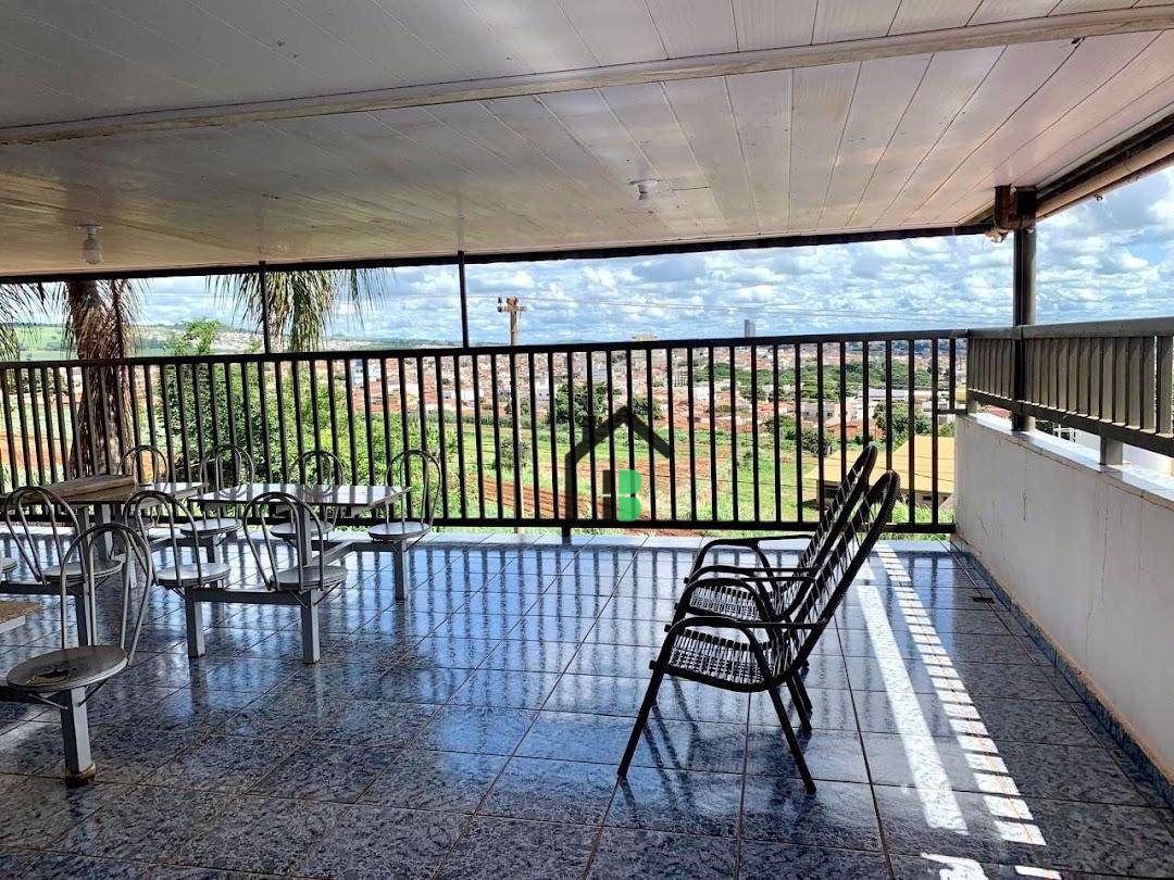 Casa, 4 quartos, 458 m² - Foto 2