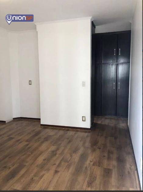 Apartamento à venda com 3 quartos, 242m² - Foto 11