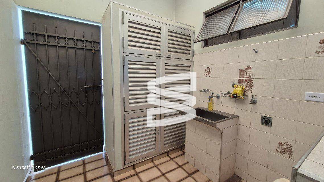 Casa à venda com 3 quartos, 134m² - Foto 4