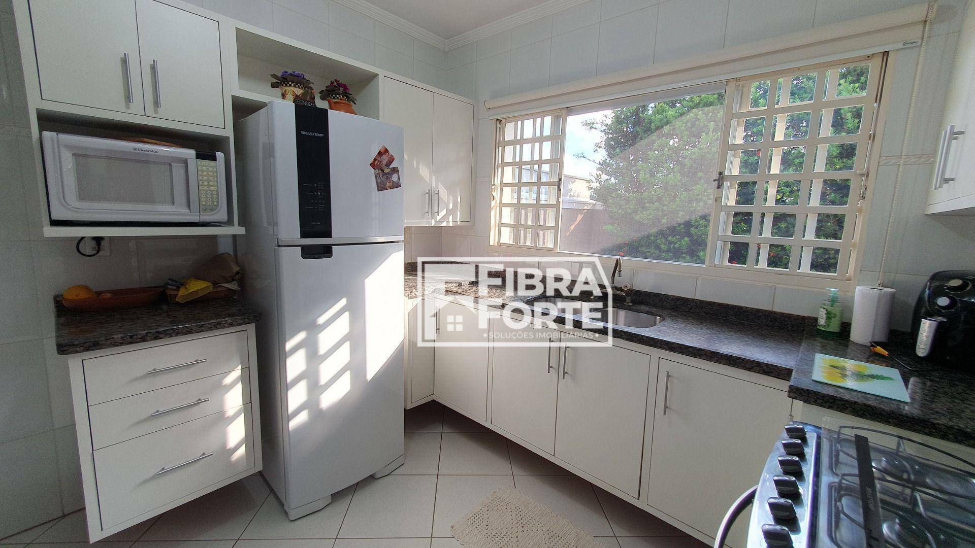 Casa de Condomínio à venda com 3 quartos, 230m² - Foto 32