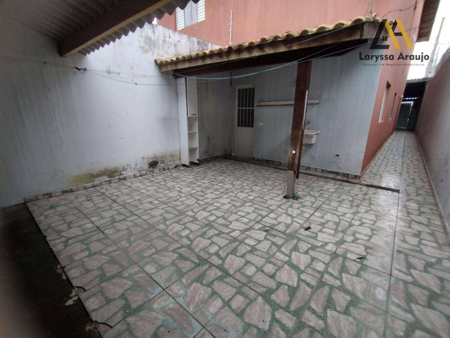 Sobrado à venda com 3 quartos, 100m² - Foto 2