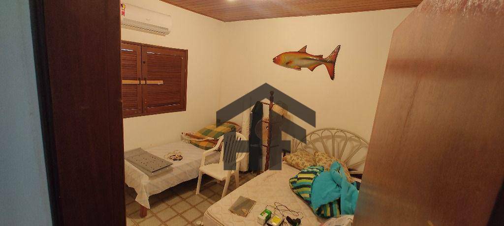 Casa para alugar com 4 quartos, 263m² - Foto 15