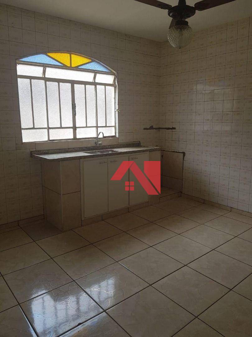 Casa à venda com 3 quartos, 137m² - Foto 5