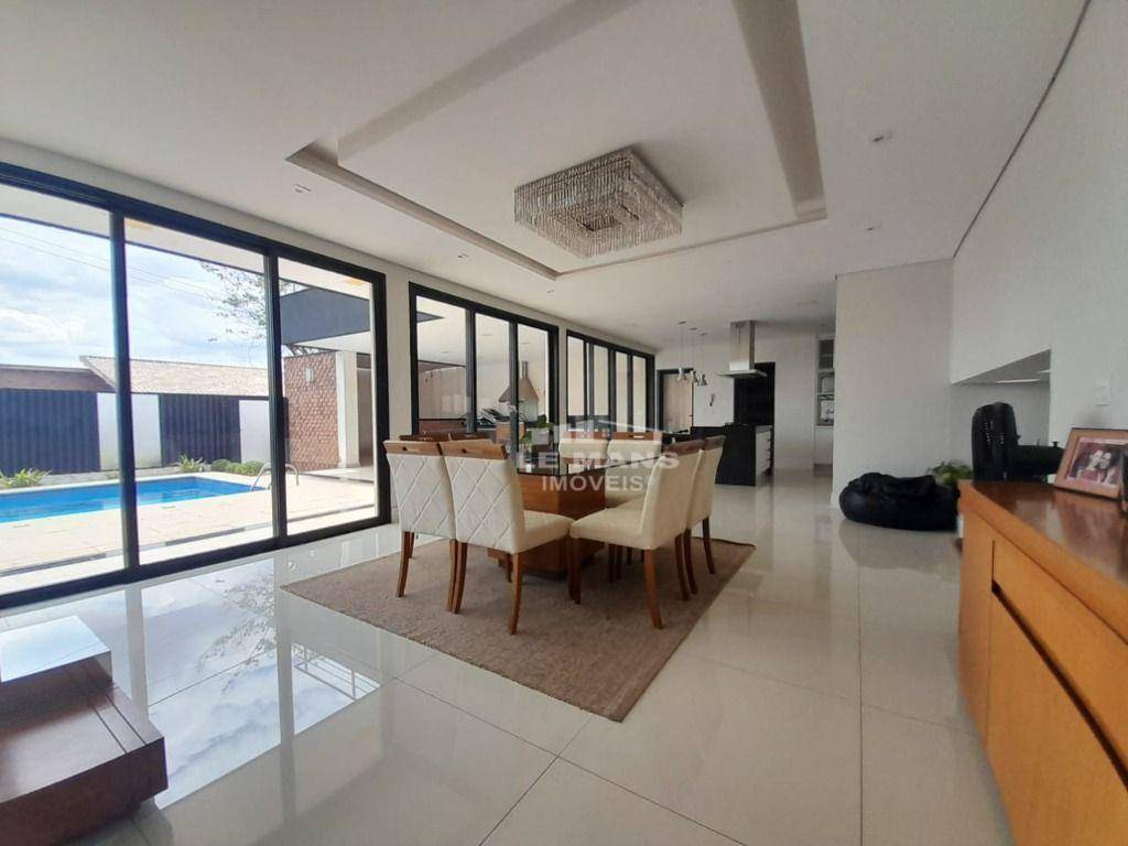 Casa de Condomínio à venda com 3 quartos, 331m² - Foto 17