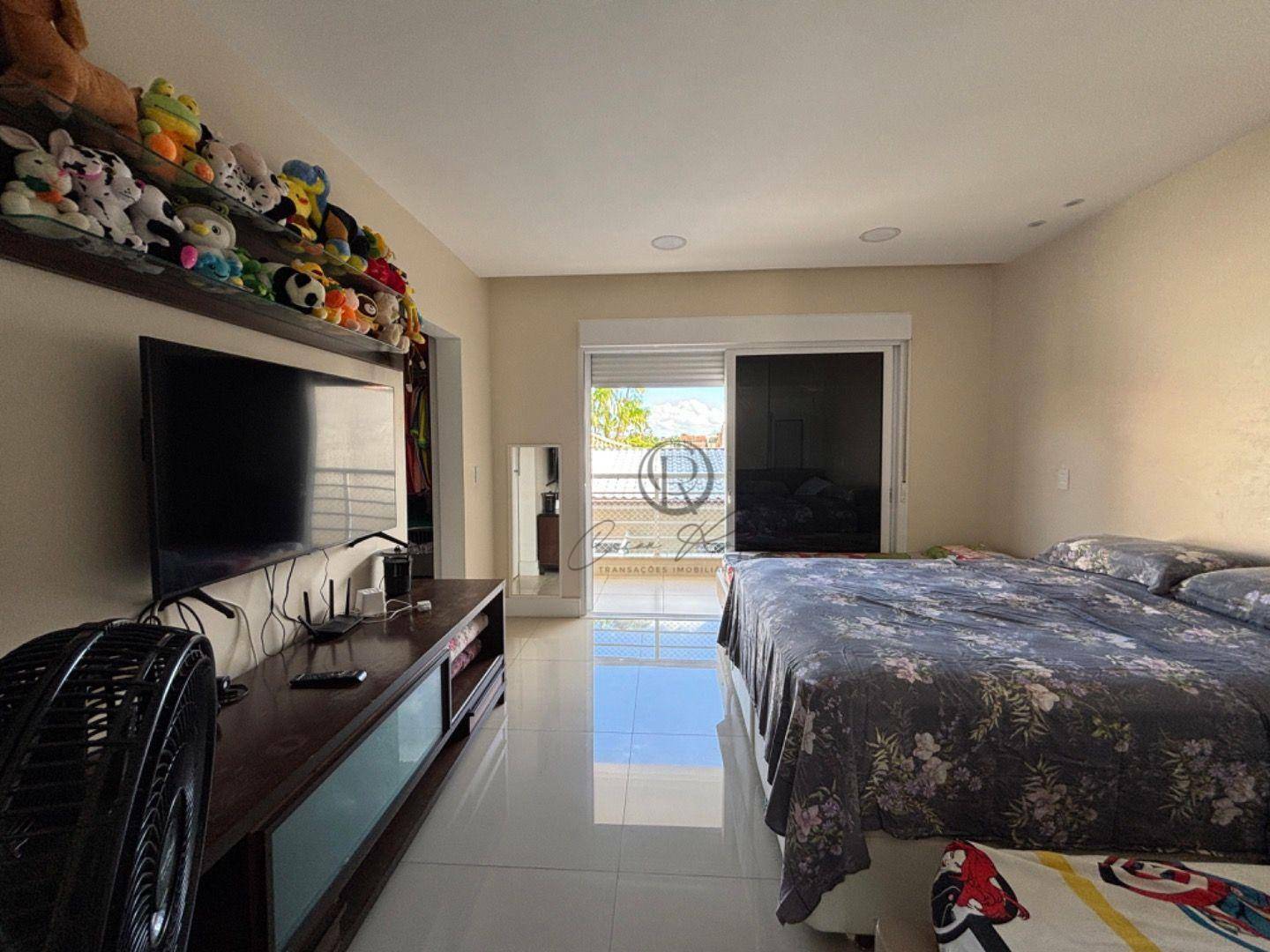 Casa à venda e aluguel com 4 quartos, 265m² - Foto 16