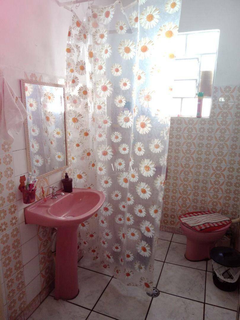 Casa à venda com 2 quartos, 180m² - Foto 8