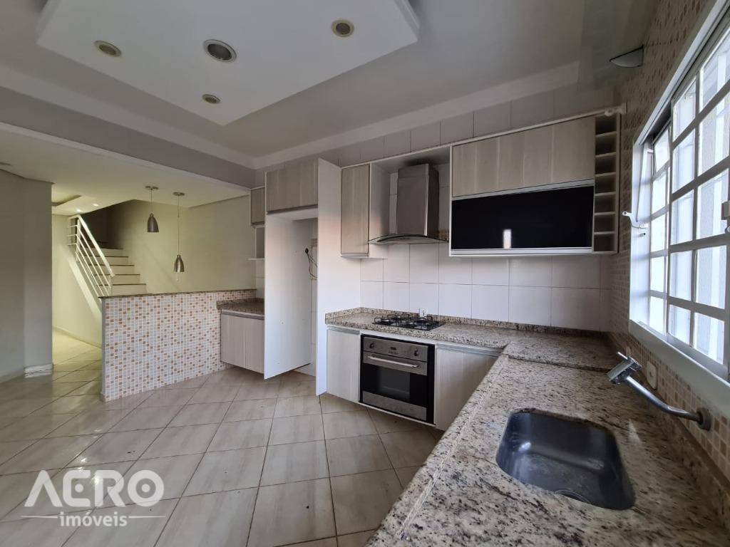 Casa, 3 quartos, 200 m² - Foto 5