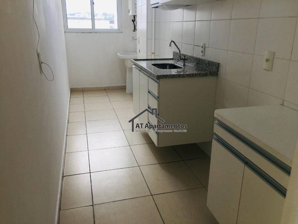 Apartamento à venda com 2 quartos, 56m² - Foto 13