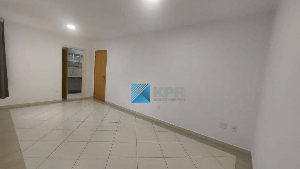 Apartamento à venda com 2 quartos, 61m² - Foto 7