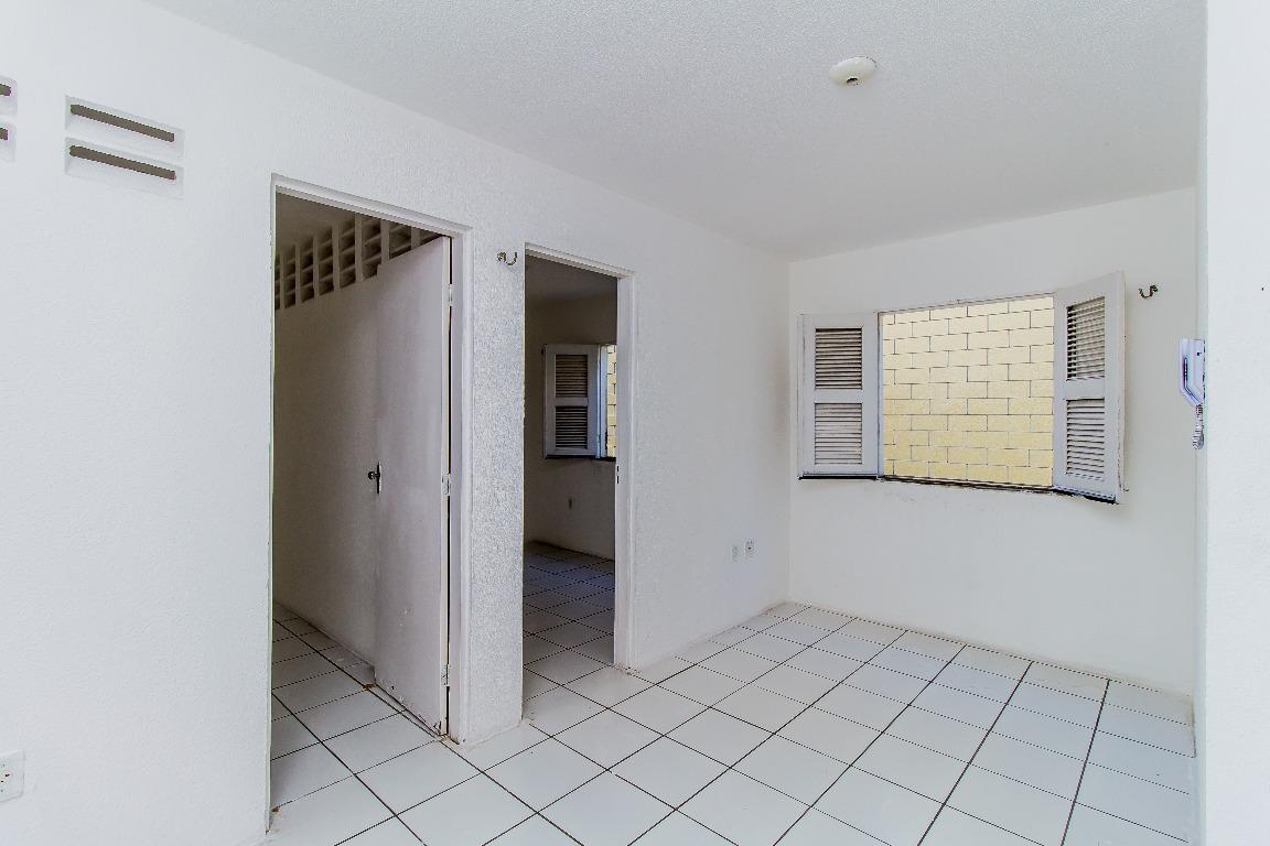 Apartamento para alugar com 2 quartos, 50m² - Foto 2