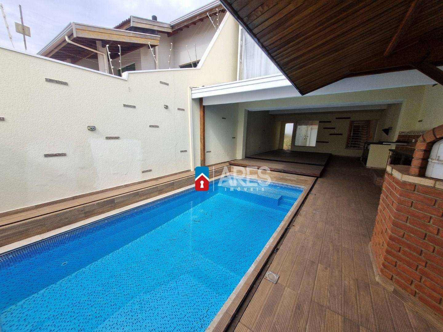 Casa, 4 quartos, 260 m² - Foto 1