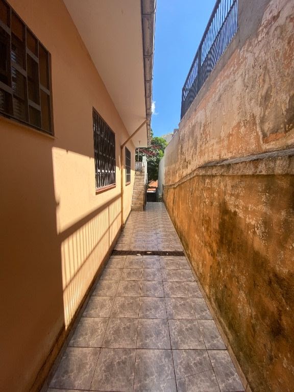 Sobrado à venda com 2 quartos, 223m² - Foto 24