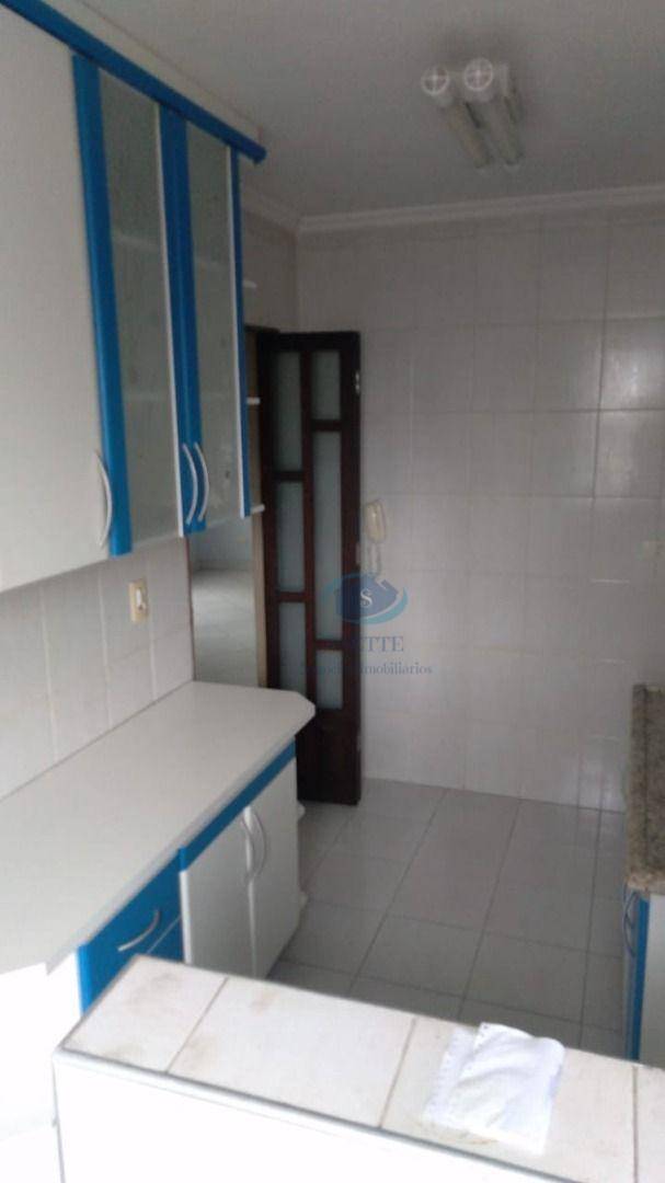 Apartamento à venda com 2 quartos, 60m² - Foto 15