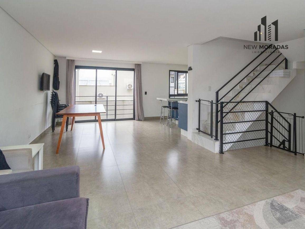Sobrado à venda com 3 quartos, 232m² - Foto 2