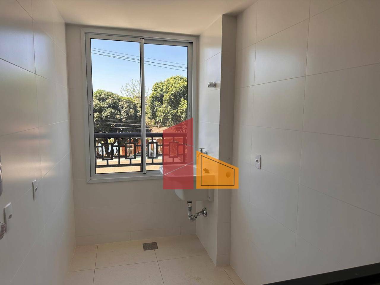 Apartamento à venda com 2 quartos, 56m² - Foto 4