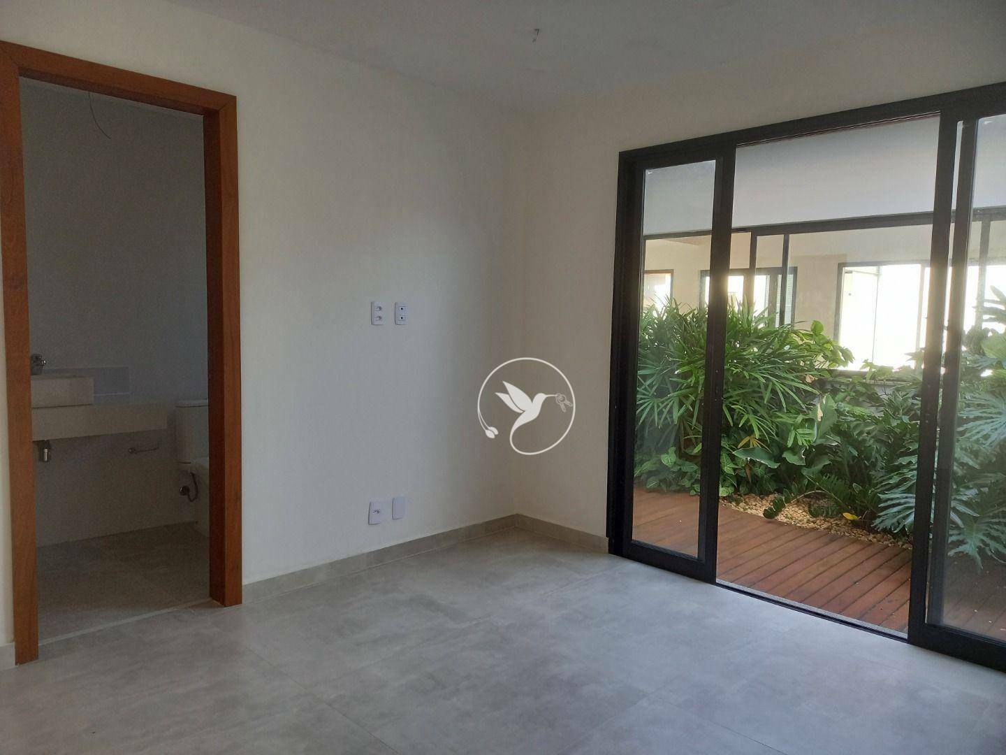 Casa à venda com 4 quartos, 299m² - Foto 13