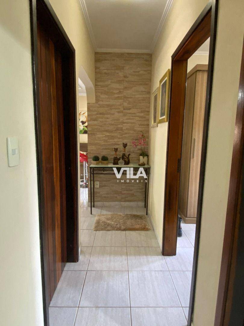 Casa à venda com 3 quartos, 170m² - Foto 3