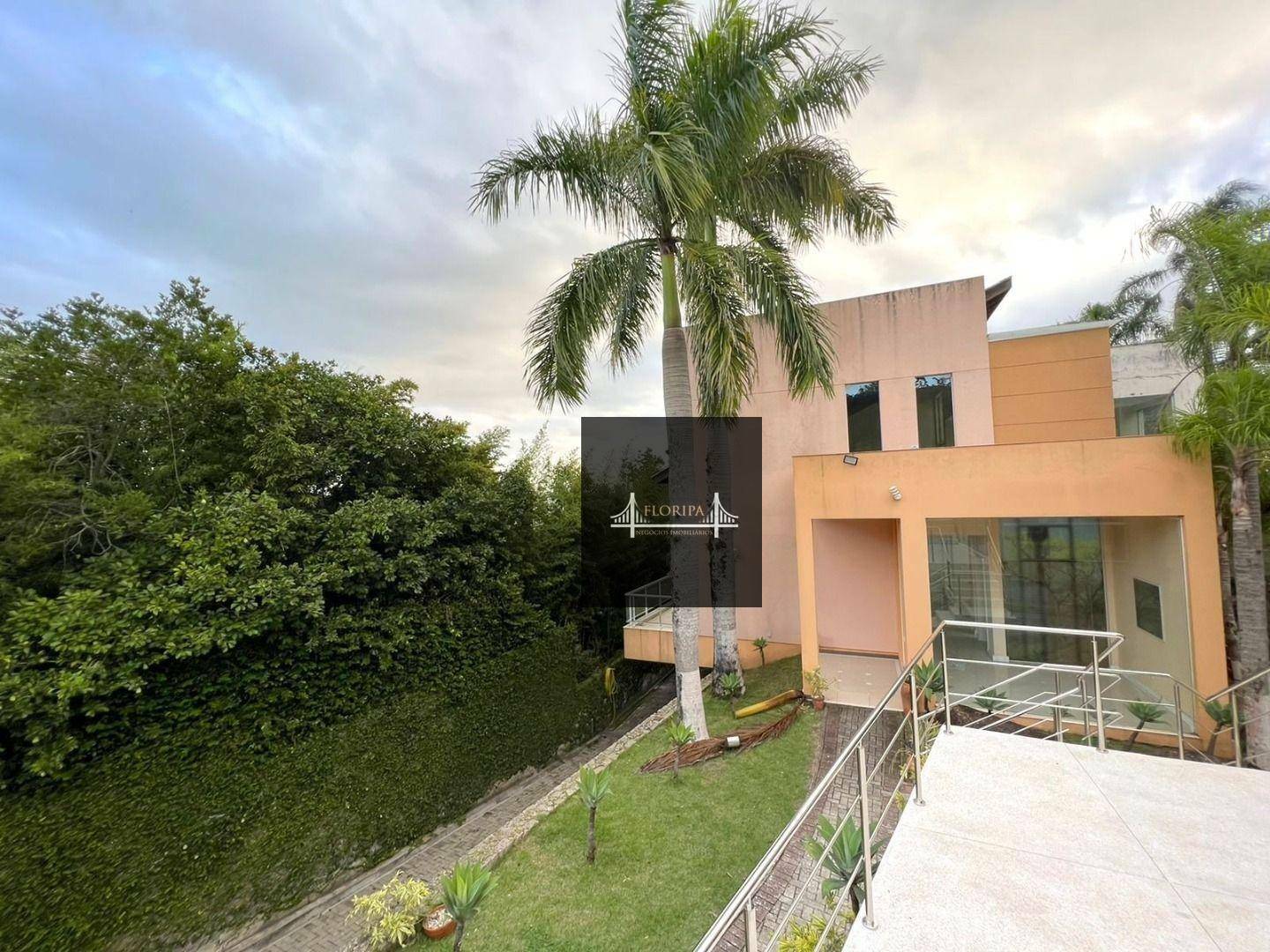 Casa à venda com 8 quartos, 1000m² - Foto 4