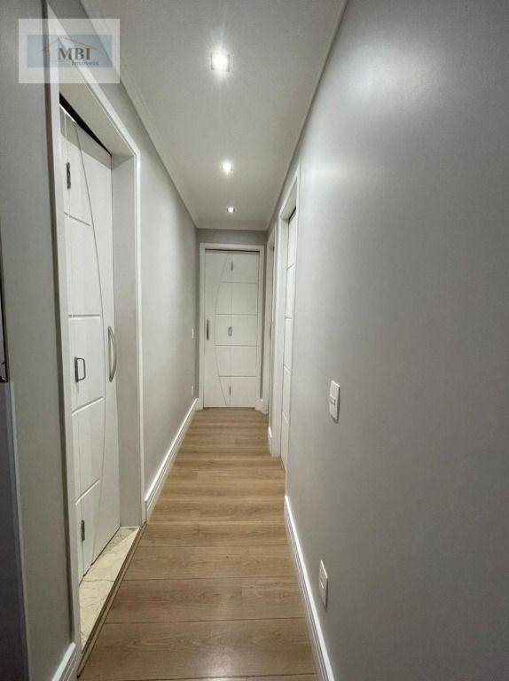 Apartamento à venda com 3 quartos, 80m² - Foto 32