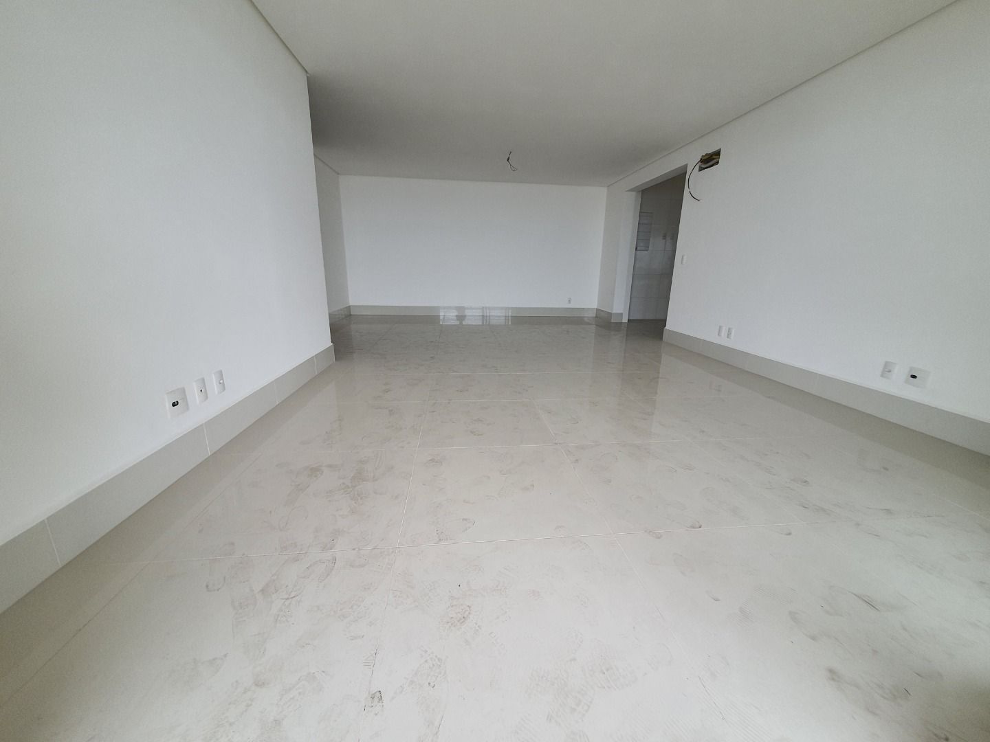 Apartamento à venda com 4 quartos, 250m² - Foto 7