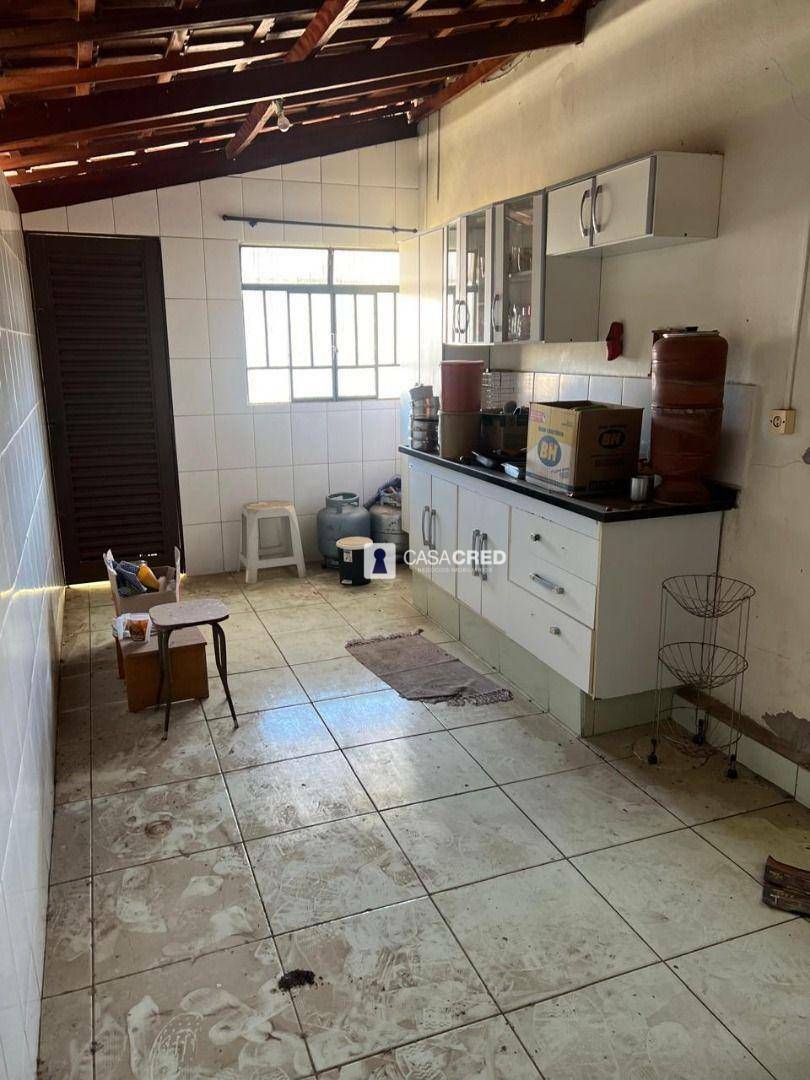 Casa à venda com 3 quartos, 120m² - Foto 13