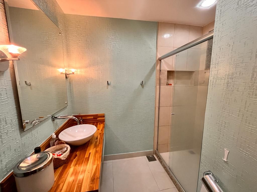 Casa de Condomínio à venda com 3 quartos, 225m² - Foto 18