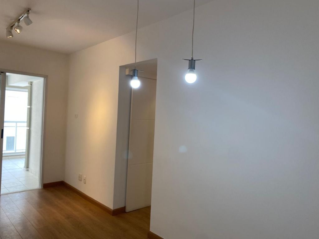 Apartamento à venda e aluguel com 2 quartos, 75m² - Foto 10