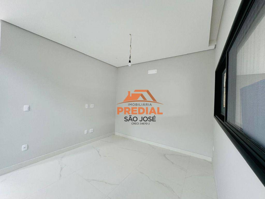 Casa de Condomínio à venda com 4 quartos, 349m² - Foto 6