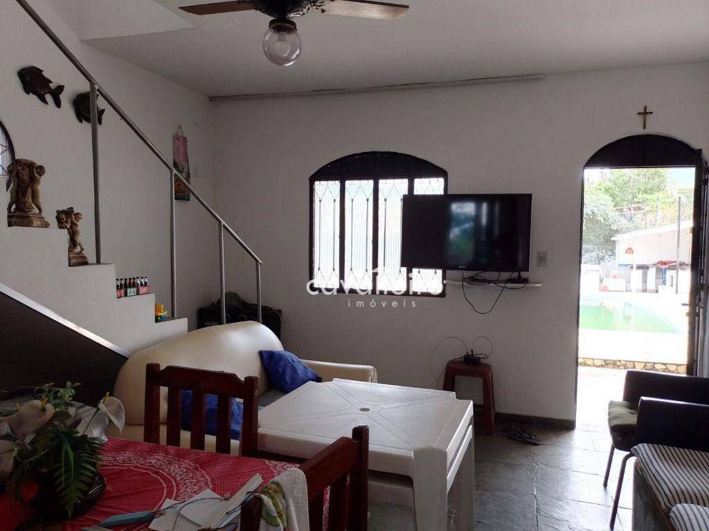 Casa à venda com 3 quartos, 237m² - Foto 7