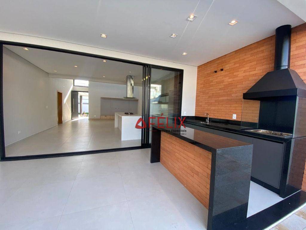 Casa de Condomínio para alugar com 3 quartos, 220m² - Foto 13