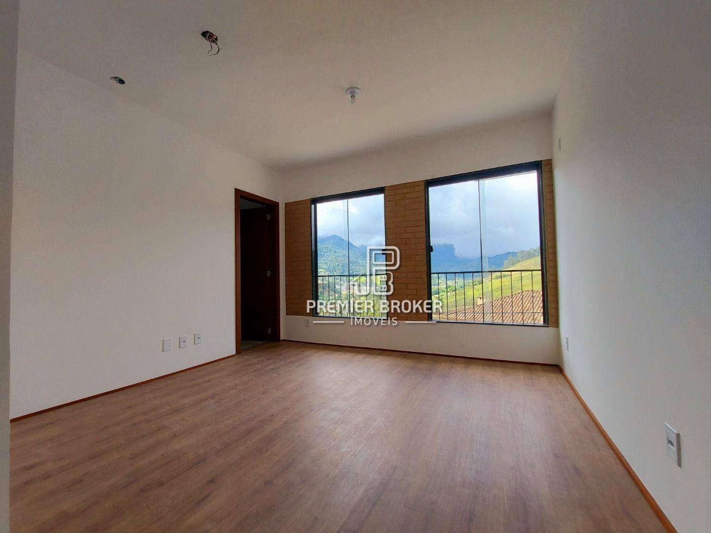 Casa de Condomínio à venda com 4 quartos, 127m² - Foto 11