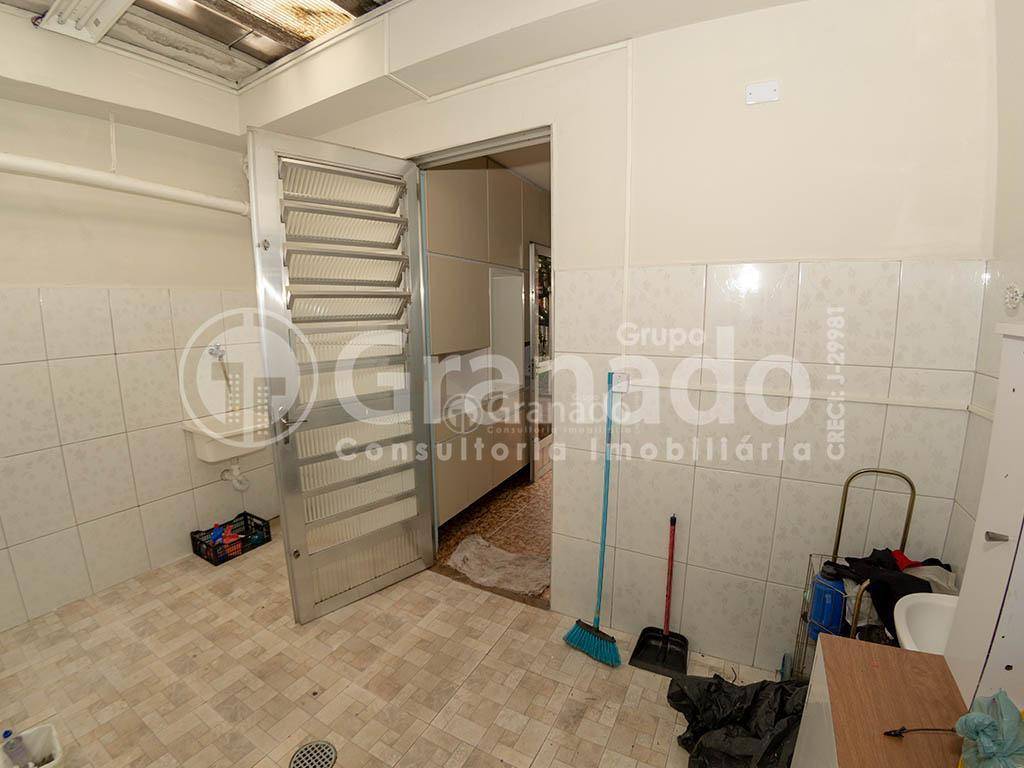 Casa à venda com 4 quartos, 400m² - Foto 8