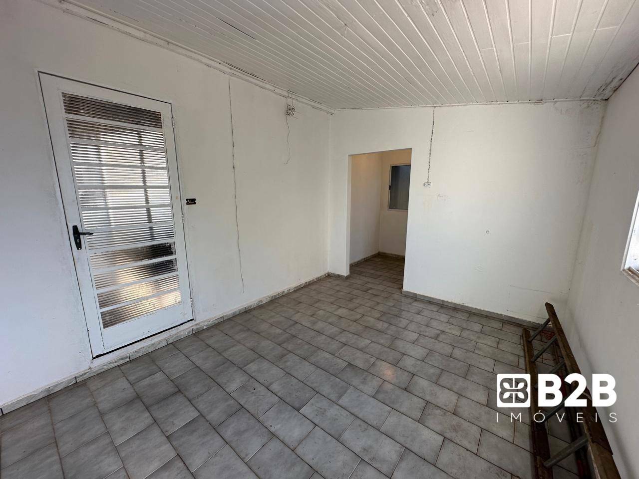 Casa à venda com 4 quartos, 260m² - Foto 3