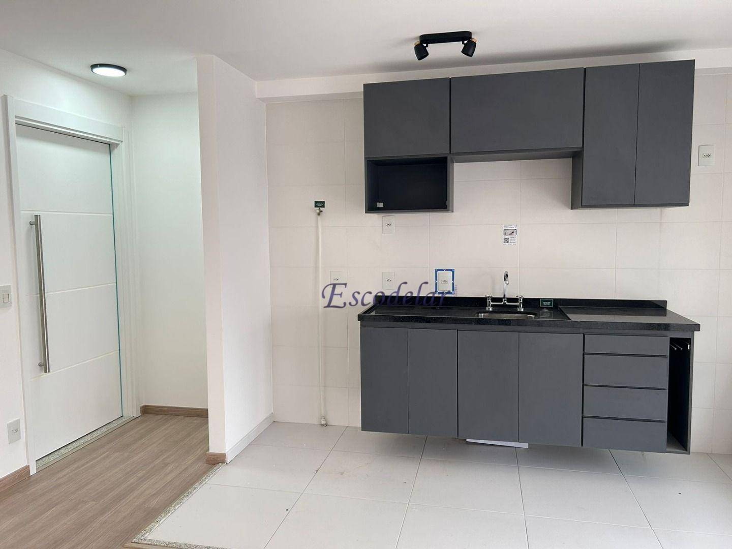 Apartamento à venda com 1 quarto, 50m² - Foto 32