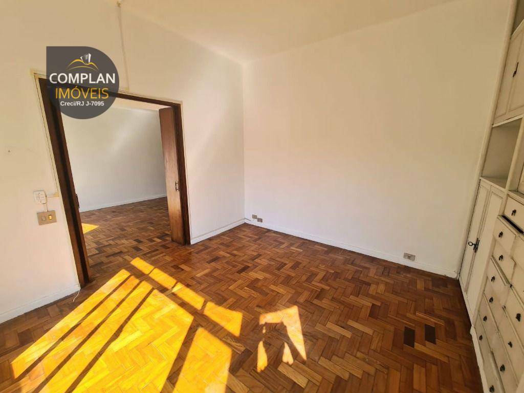 Apartamento à venda com 3 quartos, 120m² - Foto 10