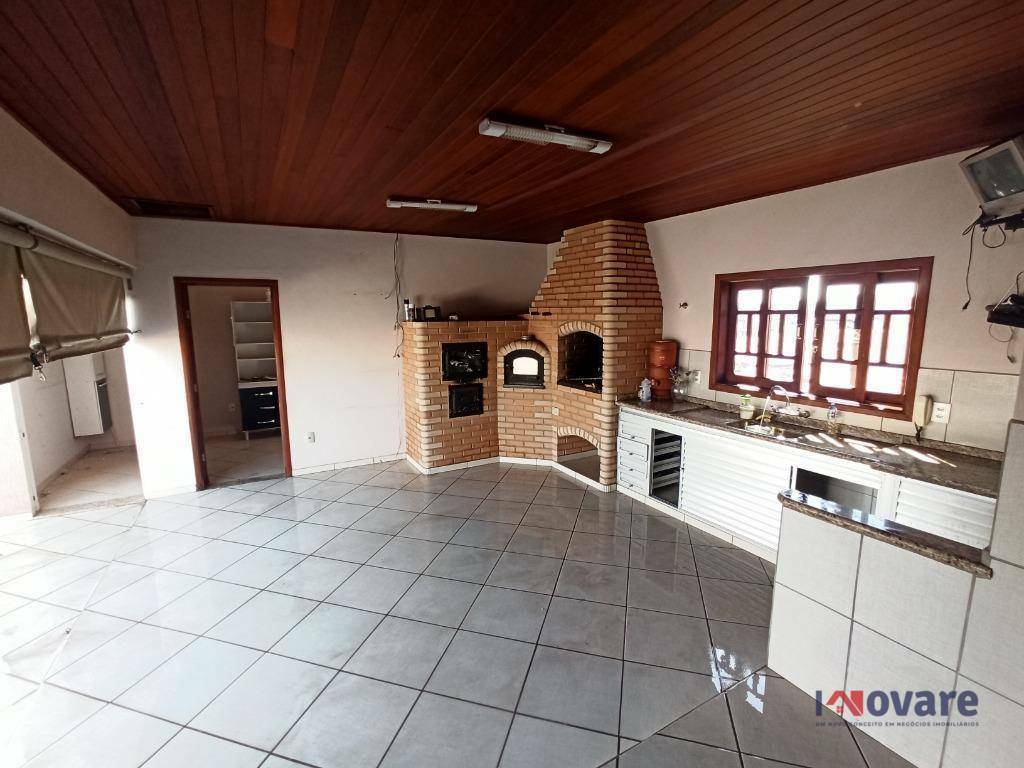 Sobrado à venda com 4 quartos, 240m² - Foto 4