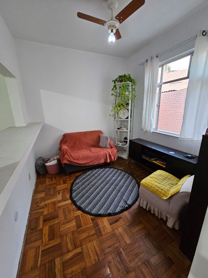 Apartamento à venda com 2 quartos, 90m² - Foto 2