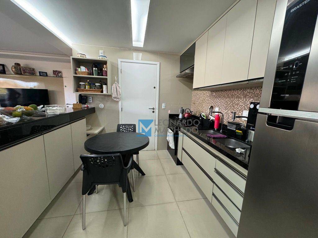 Apartamento à venda com 3 quartos, 111m² - Foto 5