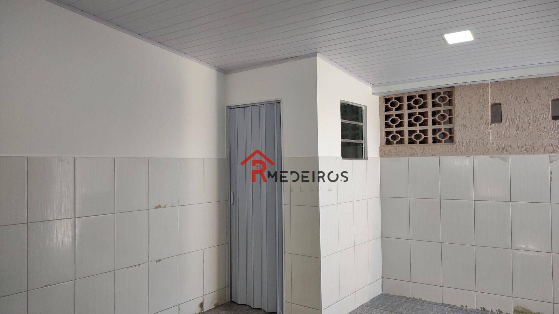 Casa à venda com 2 quartos, 67m² - Foto 28