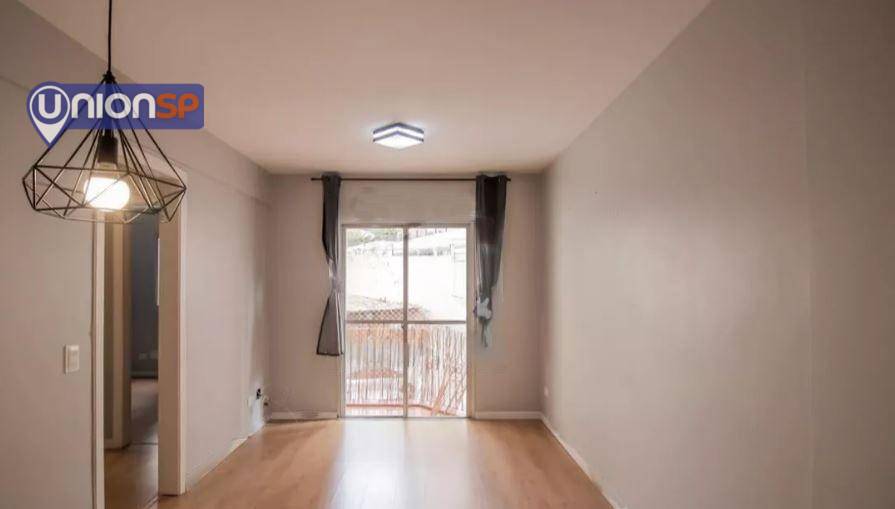 Apartamento à venda com 2 quartos, 56m² - Foto 1