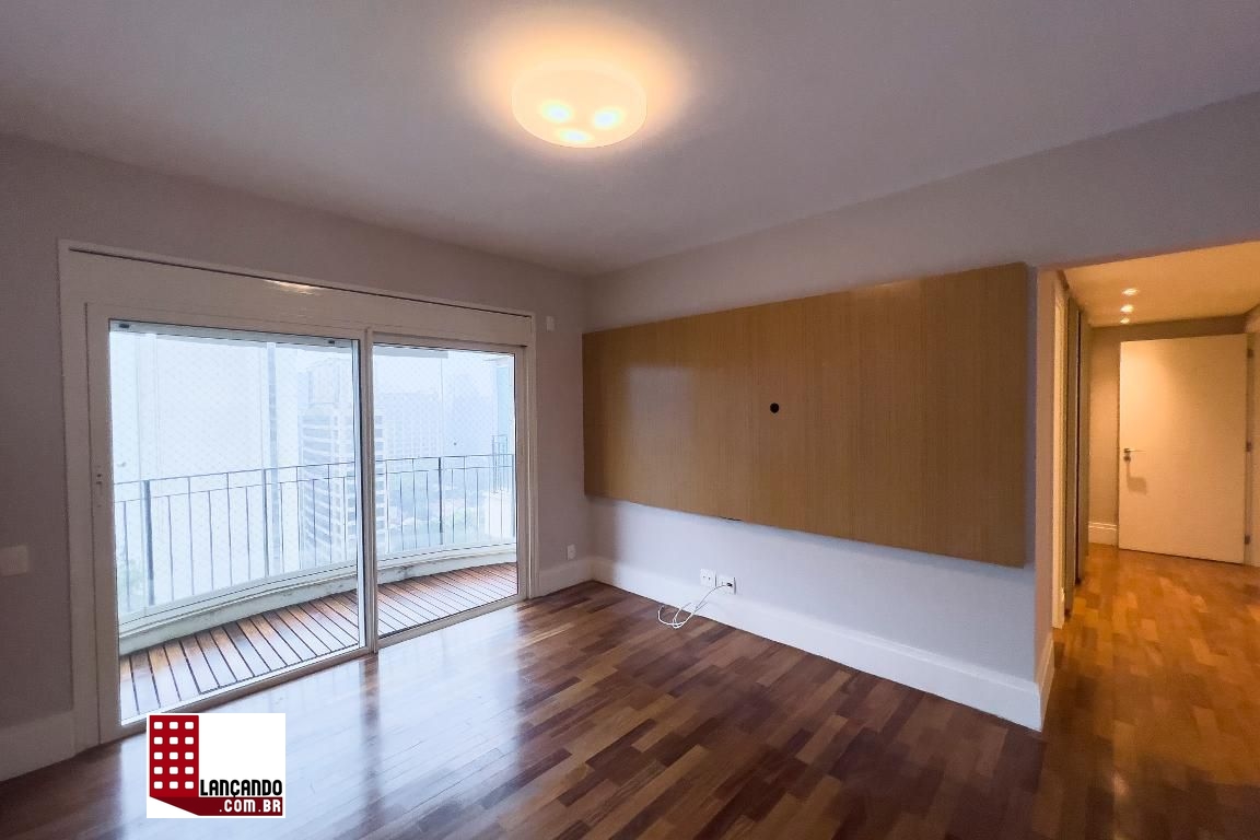 Apartamento à venda com 3 quartos, 223m² - Foto 4