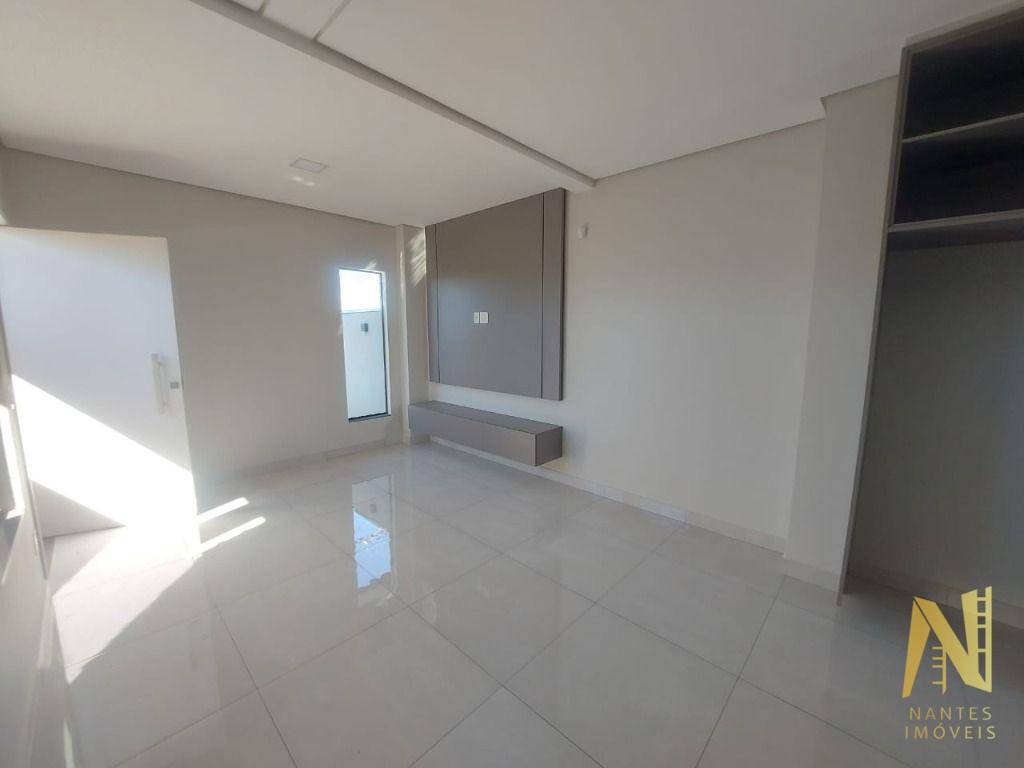 Casa à venda com 3 quartos, 110m² - Foto 2