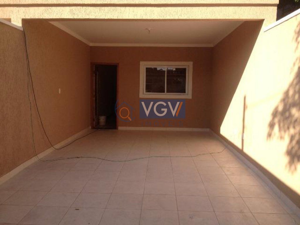 Casa à venda com 3 quartos, 130m² - Foto 3