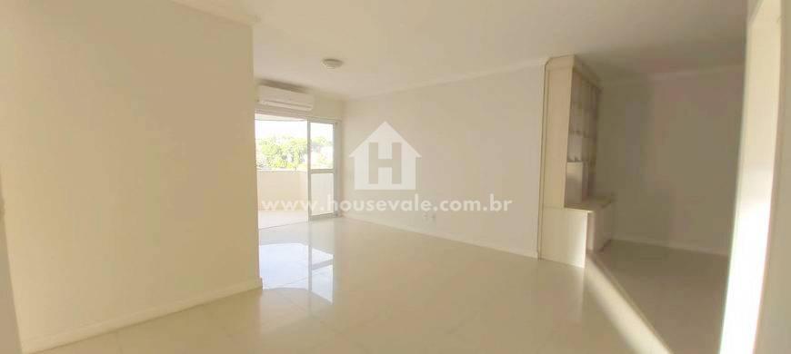 Apartamento à venda com 3 quartos, 106m² - Foto 2