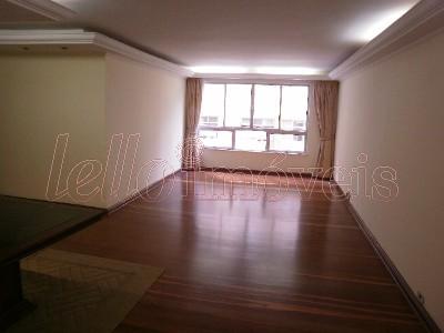 Apartamento para alugar com 3 quartos, 145m² - Foto 1