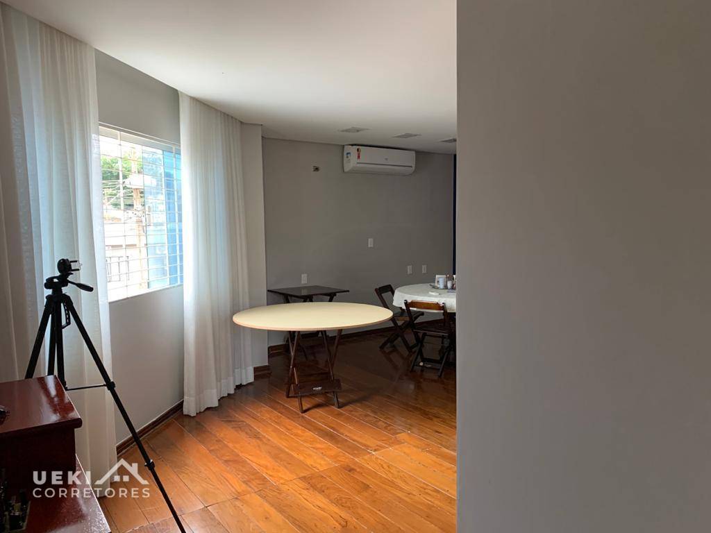 Casa à venda com 4 quartos, 328m² - Foto 12