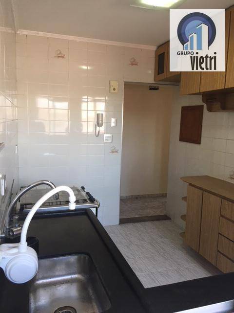 Apartamento à venda com 2 quartos, 68m² - Foto 3