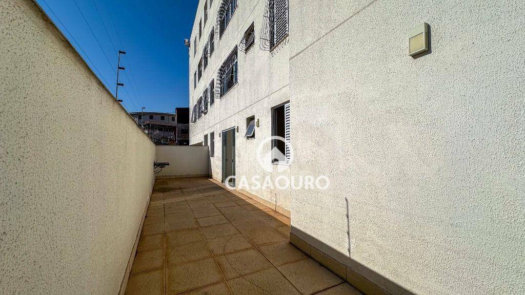 Apartamento à venda com 2 quartos, 102m² - Foto 3