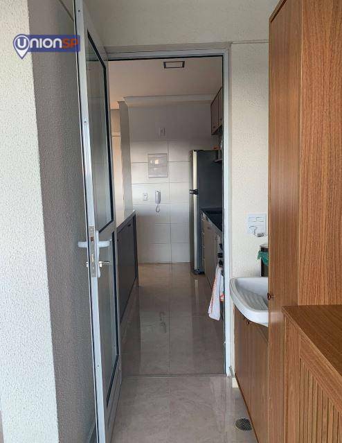 Apartamento à venda com 2 quartos, 64m² - Foto 16